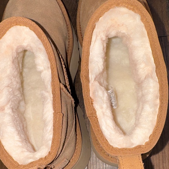 UGG Chestnut Suede Boots platform - Picture 7 of 14